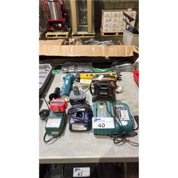 ASSORTED ITEMS INCLUDING; MAKITA BATTERY CHARGERS, RIDGID X4 PORTABLE SPEAKER, POWER BARS & MORE