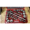 Image 2 : POWER FIST 3/4" DRIVE PROFESSIONAL SOCKET SET WITH CASE