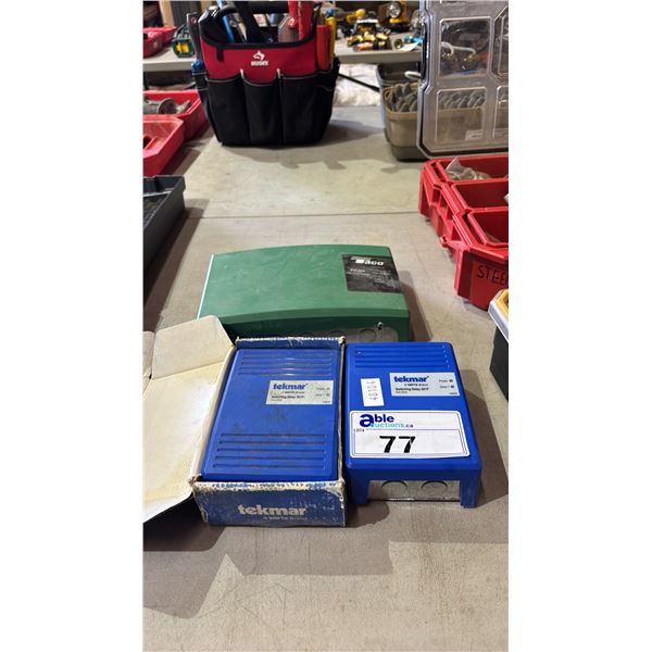(2) WATTS TEKMAR SWITCHING RELAY 301P & TACO ZVC404 4-ZONE VALVE CONTROL UNIT