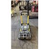 Image 3 : STANLEY 4-WHEEL FOLDING DOLLY