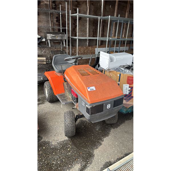 HUSQVARNA LT 125, 6 SPEED, RIDE-ON MOWER, ORANGE