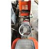 Image 5 : HUSQVARNA LT 125, 6 SPEED, RIDE-ON MOWER, ORANGE
