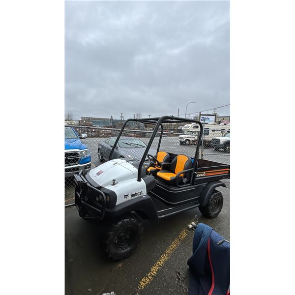 BOBCAT 2200 SIDE BY SIDE DUMP CART BLACK