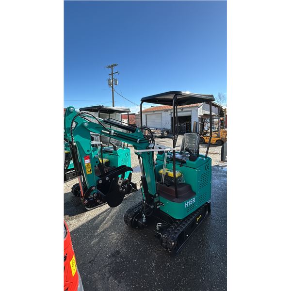 *NEW* CFG INDUSTRIAL H15R MINI EXCAVATOR WITH KEY & REPAIR TOOLBOX - 920KG LOAD CAPACITY