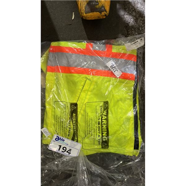 *NEW WITH TAGS* CONDOR SIZE L 2-IN-1 HIGH VISIBILITY JACKET