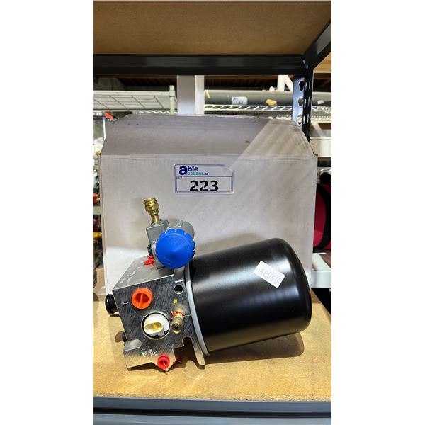 BENDIX AIR BRAKE DRYER