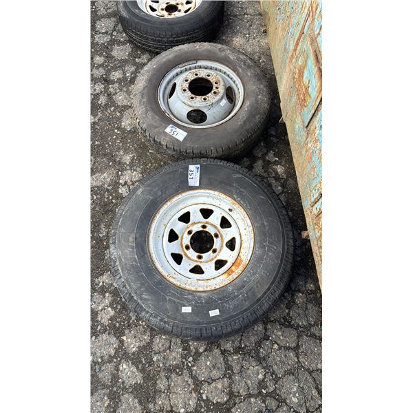 ROAD RIDER ST235/85R16 TIRE MOUNTED ON 6 BOLT METAL RIM & UNIROYAL LAREDO LT225/75R16 TIRE MOUNTED