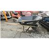 Image 1 : TRUE TEMPER WHEEL BARROW