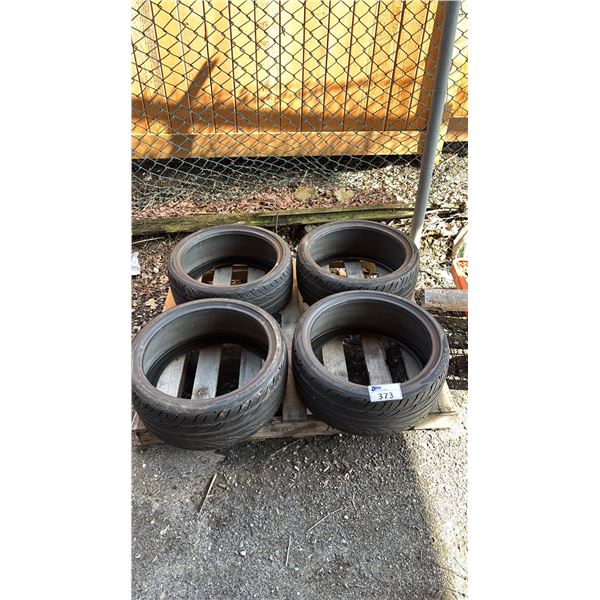 PALLET OF 4 YOKOHAMA 215/35R17 83W TIRES