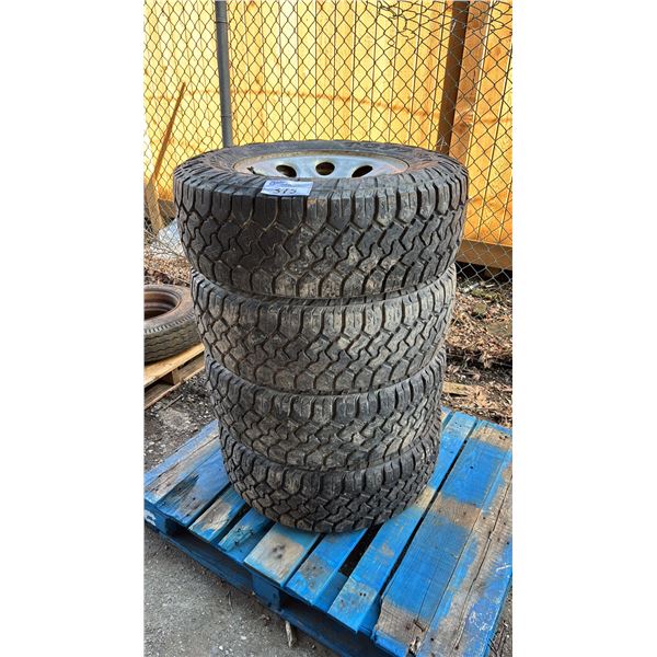 PALLET OF 4 TOYO G/T OPEN COUNTRY LT265/70R17 TIRES