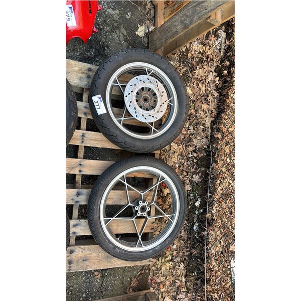 (1) METZELER 3.25-19.54H  MOTORCYCLE TIRE & (1) BRIDGESTONE 130/90-17 68H MOTORCYCLE TIRE