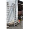 Image 2 : 24' ALUMINUM EXTENSION LADDER