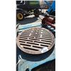 Image 2 : 27.5" ROUND METAL FISH HABITAT DRAIN COVER