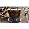 Image 4 : STAINLESS STEEL PORTABLE PROPANE BBQ