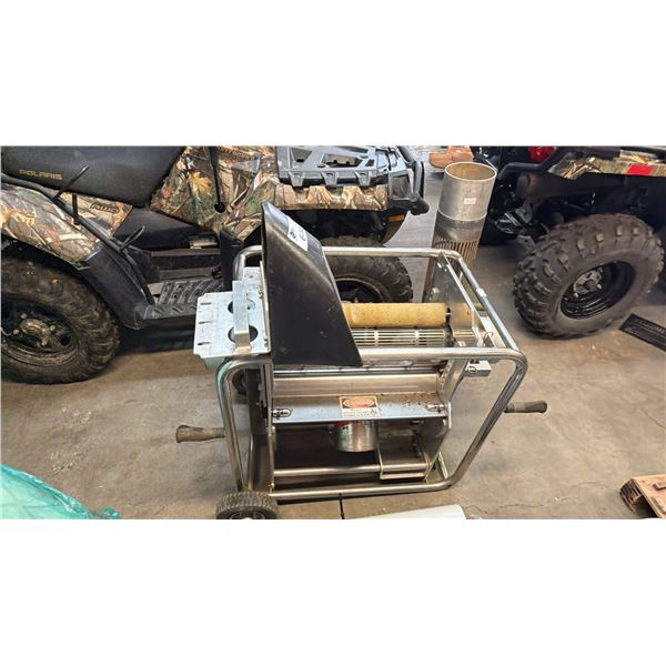 TWISTER T2 TRIMMING MACHINE
