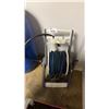 Image 2 : HOSE REEL WITH HOSE