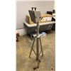 Image 2 : INDUSTRIAL PORTABLE HALOGEN WORK LIGHT