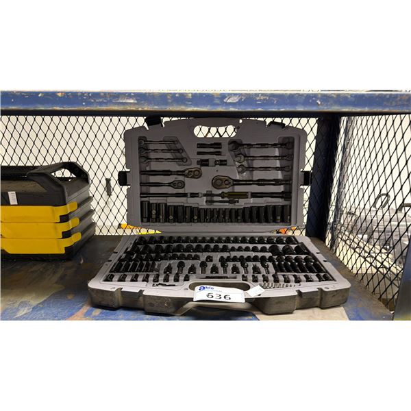 STANLEY BLACK CHROME SOCKET TOOL SET