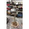 Image 1 : INDUSTRIAL PEDESTAL MOUNTED BELT SANDER