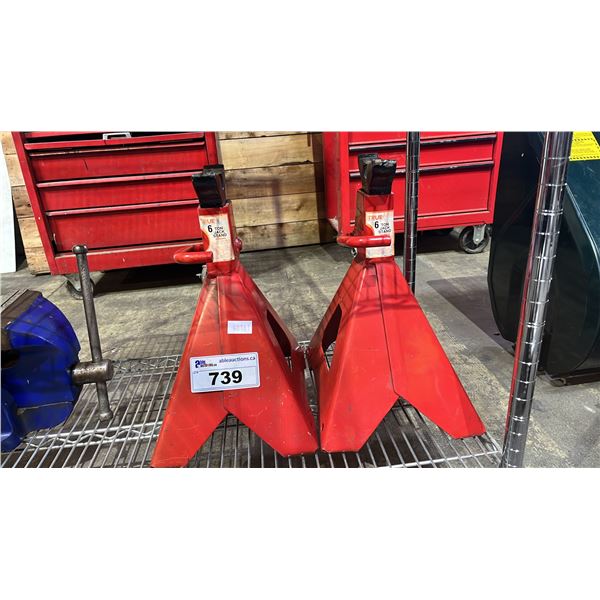 PAIR OF TRUE LIFT 6 TON JACK STANDS