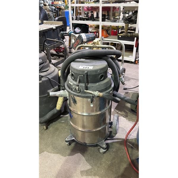 GOODWAY INDUSTRIAL WET/DRY VACUUM