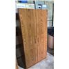 Image 3 : 2 DOOR WOOD CABINET 29" X 15.5" X 60"