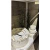 Image 5 : SHELF OF ASSORTED WEDDING CAKE DECOR