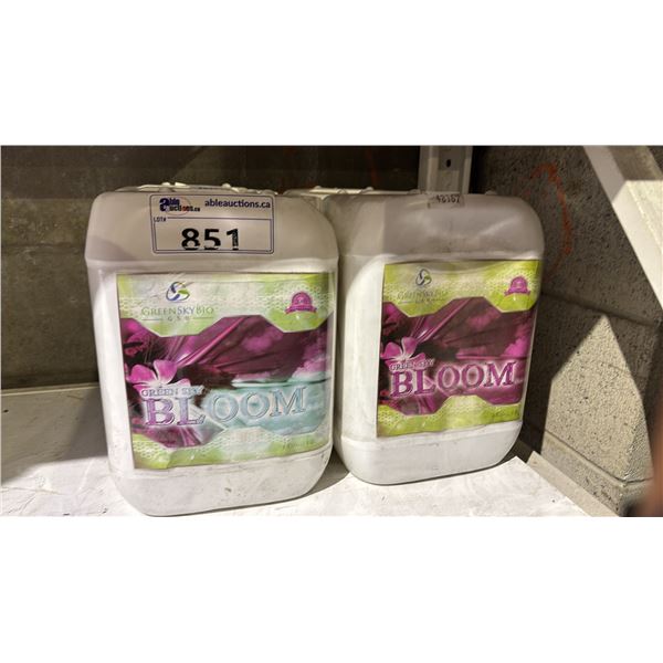 4 BOTTLES OF GREEN SKY BLOOM PLANT FEED