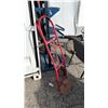 Image 3 : ASSORTED ITEMS INCLUDING; OFFICE CHAIRS, ADJUSTABLE DISPLAY RACK, DOLLY & MORE