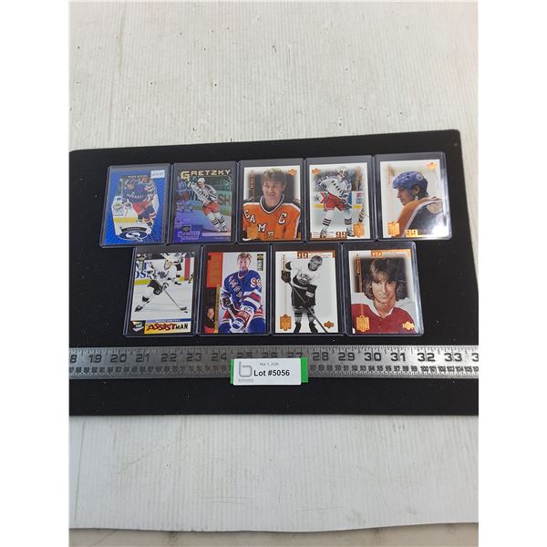 (9) Assorted Wayne Gretzky Collector Cards - Unauthenticated