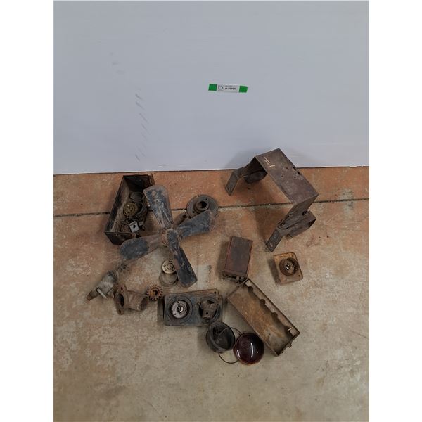 *Assorted Ford Model T Parts - As Is - Pickup