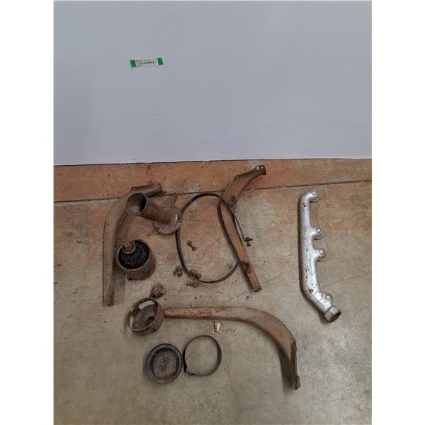 *Antique Ford Model T Manifold, Horn, Alternator & Misc - PICK UP ONLY