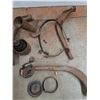 Image 3 : *Antique Ford Model T Manifold, Horn, Alternator & Misc - PICK UP ONLY