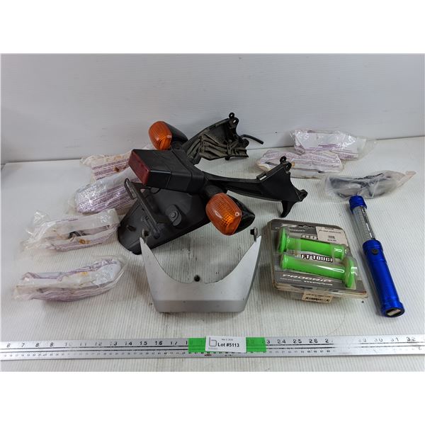 Honda CBR600 '06 Indicator Assembly, LED Flashlight, Soft Touch Grips, Safety Glasses