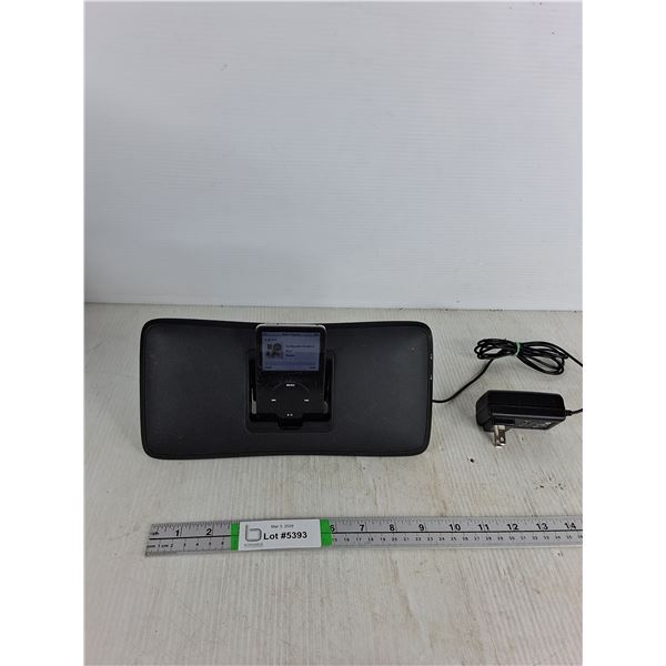 Ipod With Plug In Speaker- Both Power On