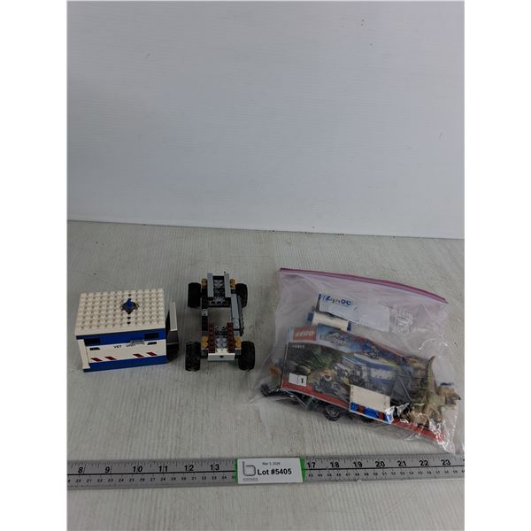 Jurassic World Lego Instructions with some Pieces- As Is