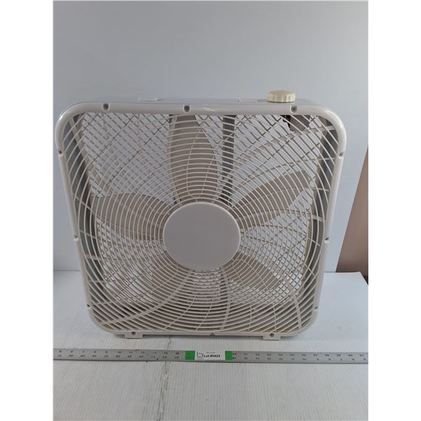 Fan - 21" - Powers On - PICK UP ONLY