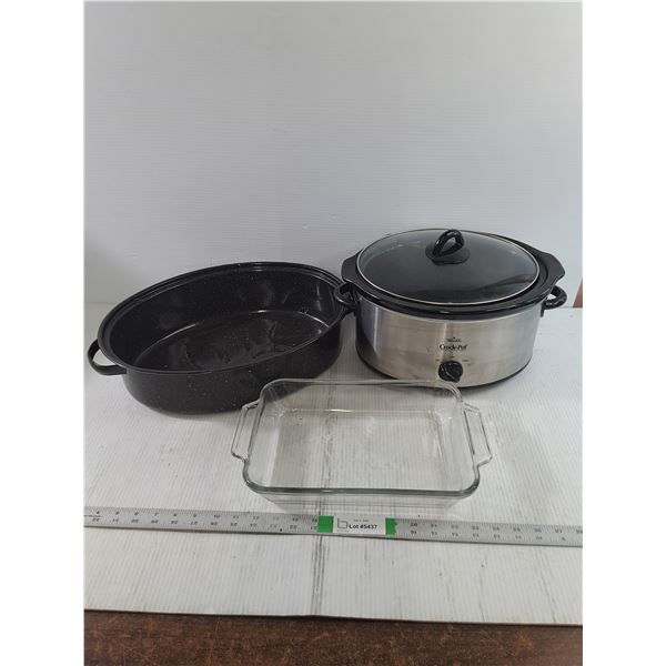 Assorted-Crock Pot (Powers On), Baking Dish, Roaster - PICK UP