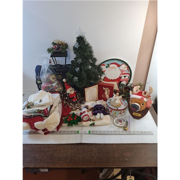 Assorted- Christmas Decor - PICK UP