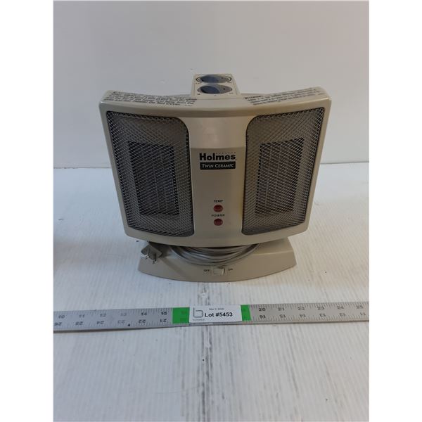 Ceramic Heater- Powers On