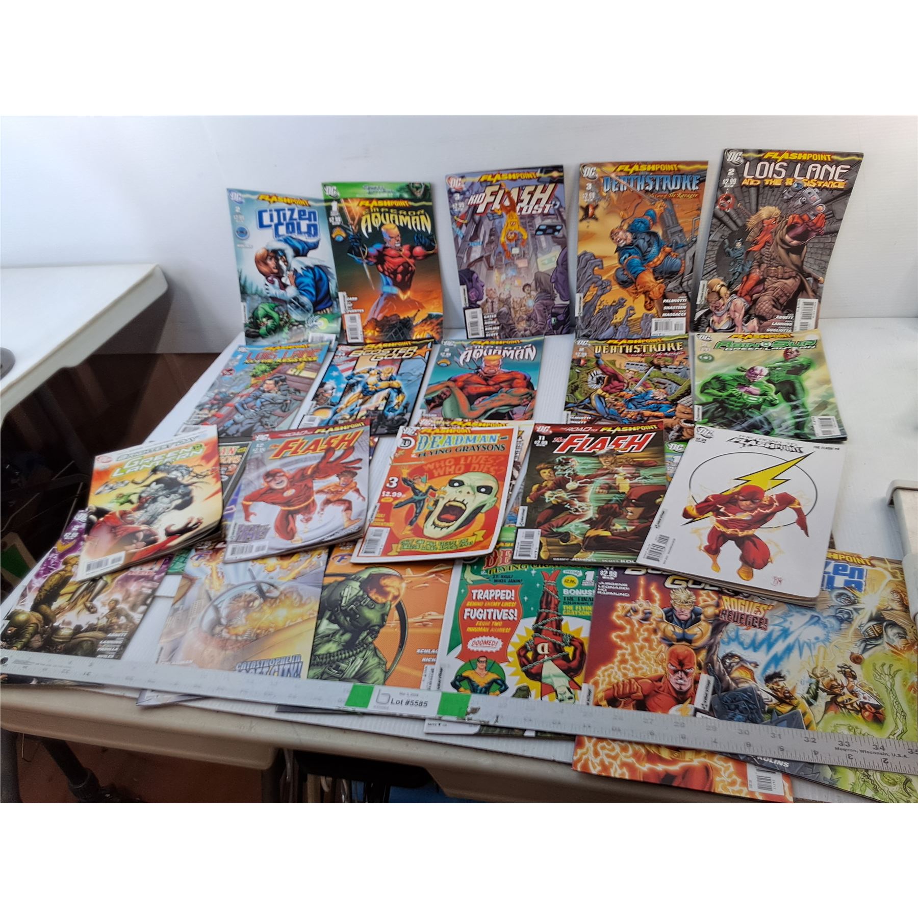 (26) DC Flashpoint Comics - Bodnarus Auctioneering