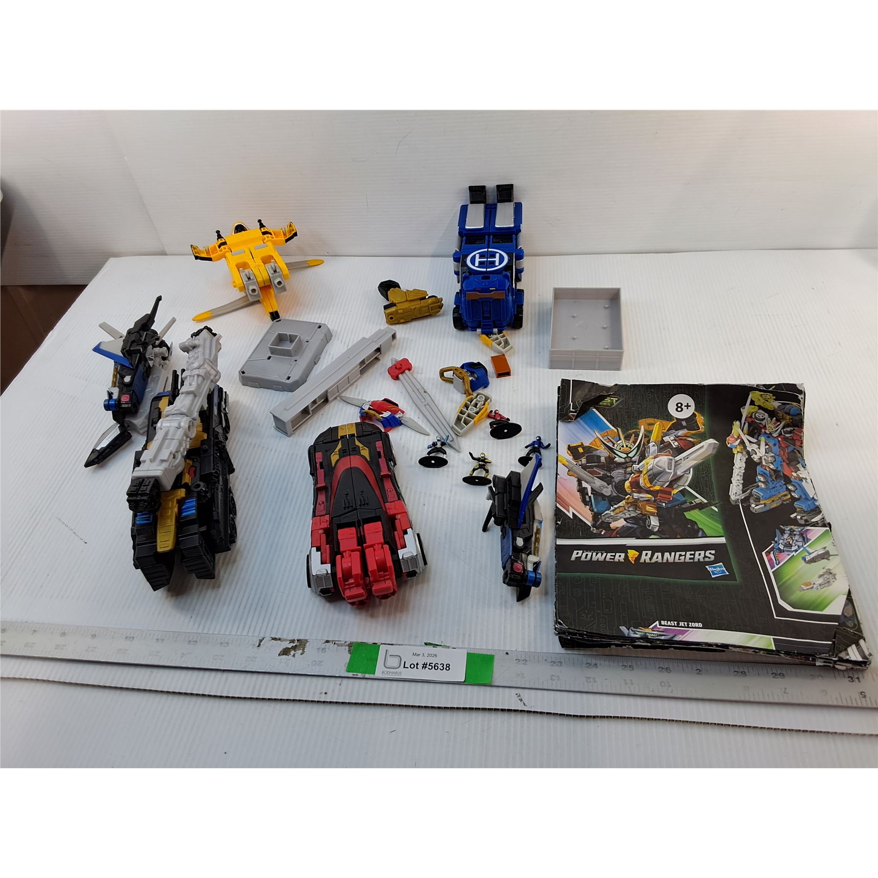Power Rangers Transforming Toys & Poster - Bodnarus Auctioneering