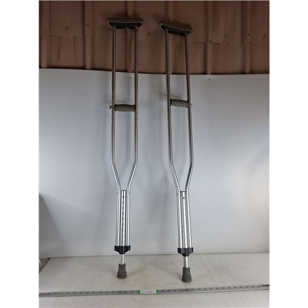 Adult Crutches- Adjustable -Cannot Ship