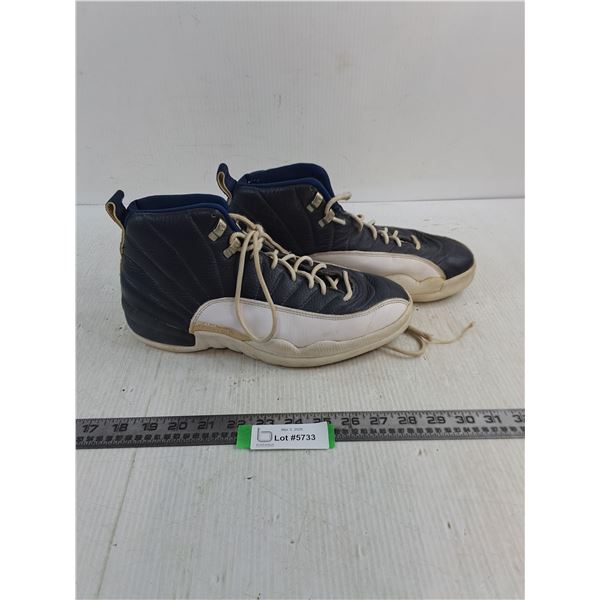 Pair of Jordan 23 "Jumpman" Court Shoes - Approx Size 10