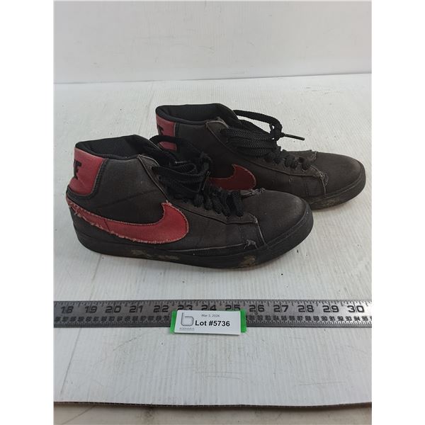 Pair of Nike High-Tops Basketball Shoes - Size 10.5