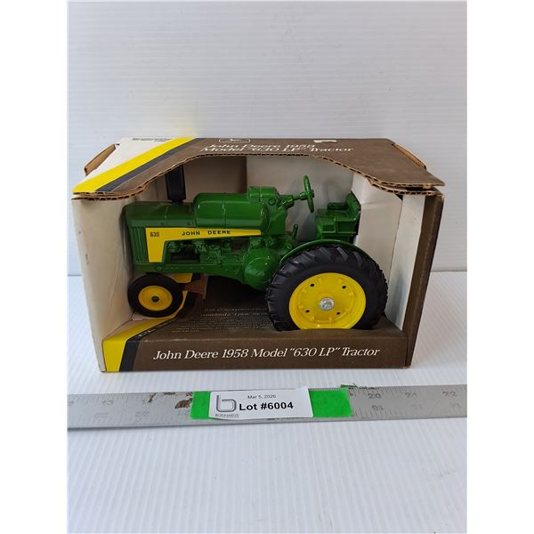 John Deere 1958 Model 630 LP Tractor 1:16 Scale, NIB