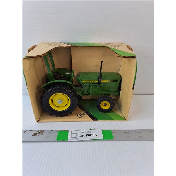 John Deere Model Compact Utility Tractor 1:16 Scale, NIB