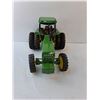 Image 2 : John Deere MFWD Row-Crop Tractor 1:18 Scale