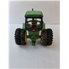 Image 3 : John Deere MFWD Row-Crop Tractor 1:18 Scale