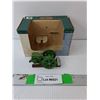 Image 1 : John Deere Waterloo Boy Model Engine 1:20 Scale